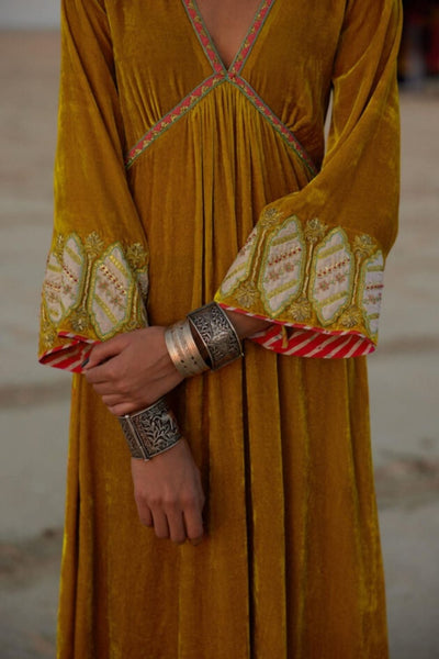 MUSTARD YELLOW BELL SLEEVE SILK VELVET KURTA SET Fashion Rajiramniq