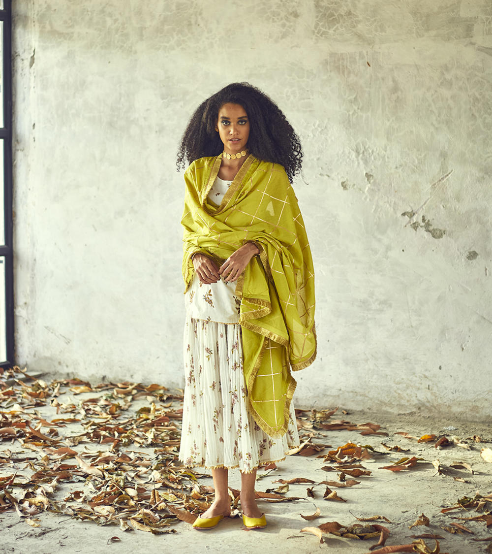Nargis Ghagra (Set of 3) Fashion Khara Kapas