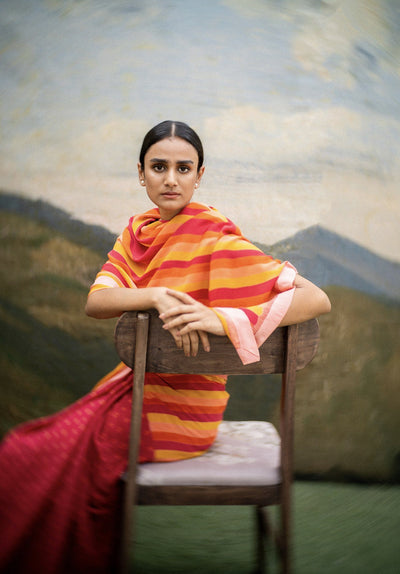 NILOFER SAREE Fashion YAM