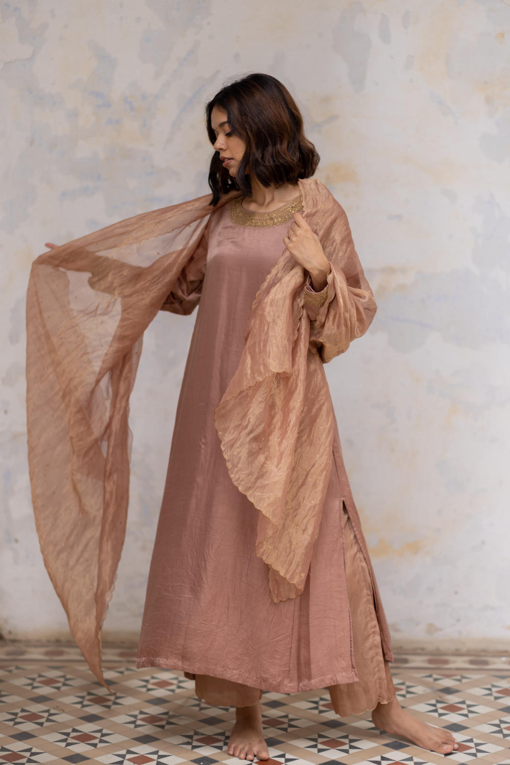 Old Rose Gulbadan Tissue Odhani Fashion Nirjara