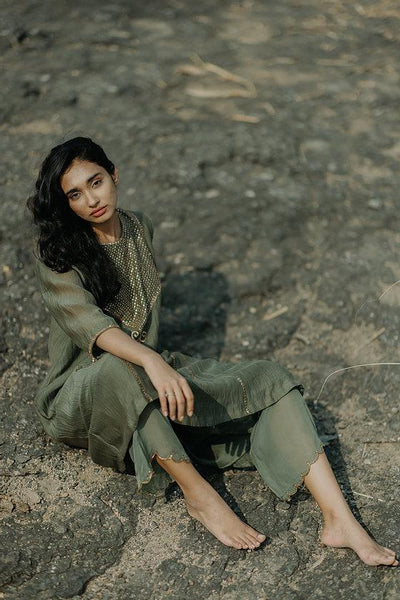 Olive Firdaus Abho and Izaar Fashion Nirjara