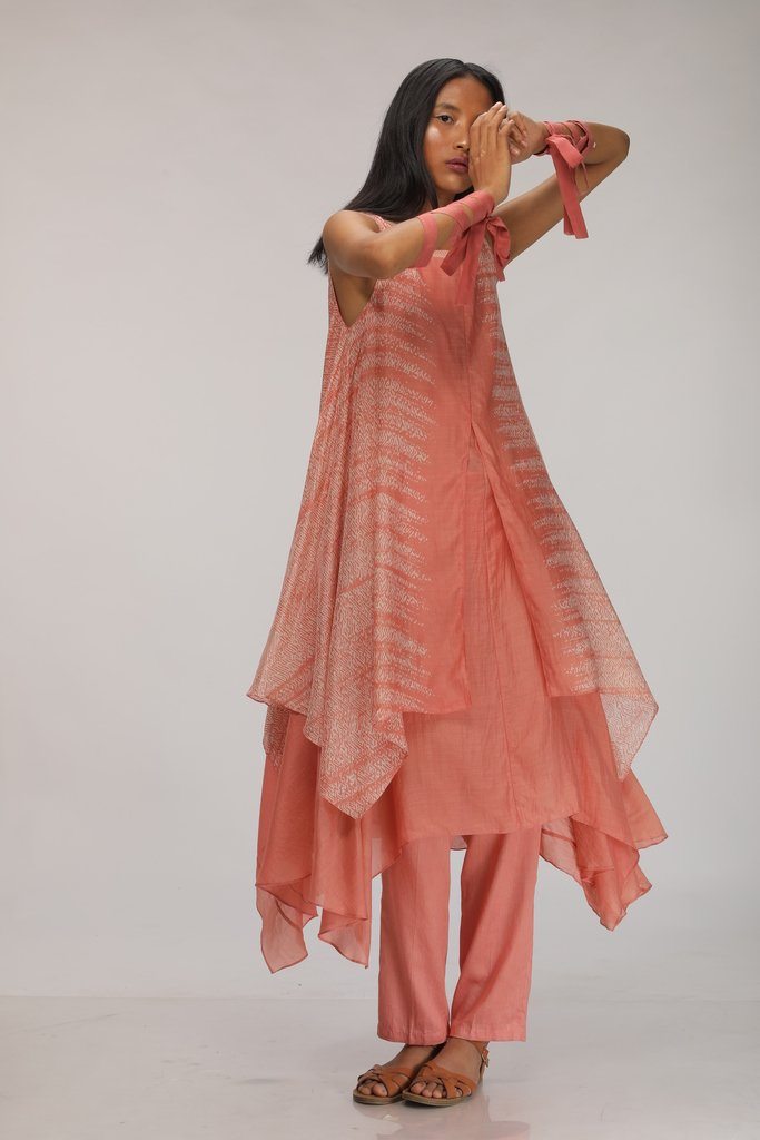 PEACH LAYERED KURTA DRESS WITH EMBROIDERY Fashion Myoho 