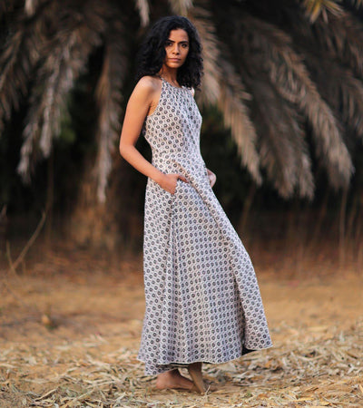 QUEEN OF THE NIGHT Fashion Khara Kapas