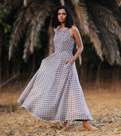 QUEEN OF THE NIGHT Fashion Khara Kapas