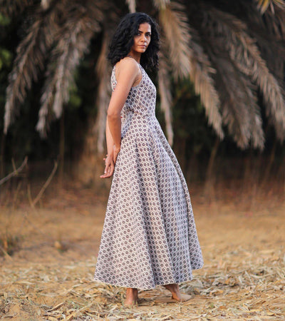 QUEEN OF THE NIGHT Fashion Khara Kapas