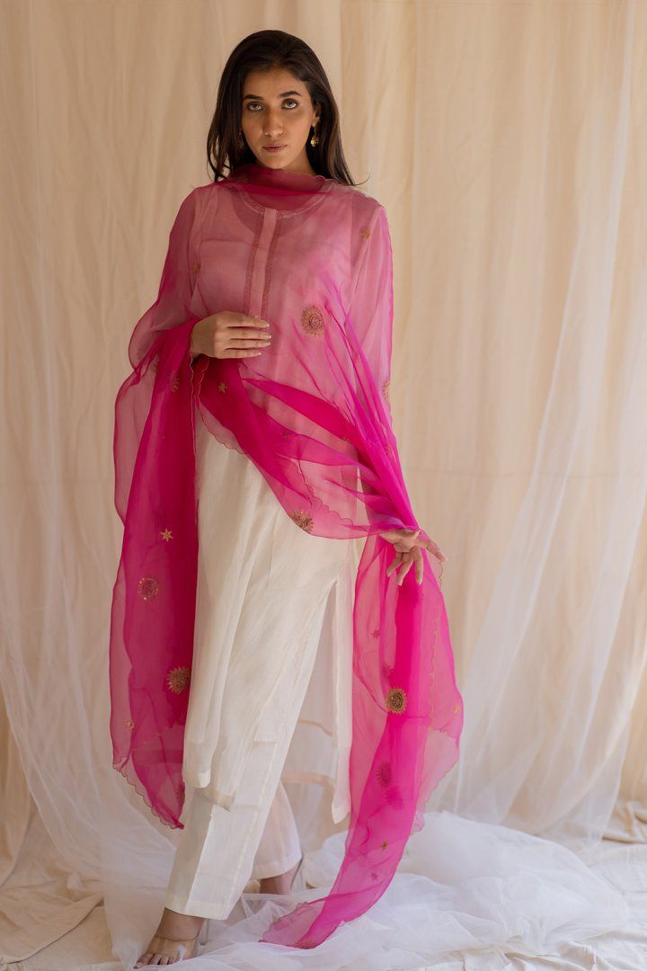 Rani Pink Panch Pankhiya Odhani Fashion Nirjara