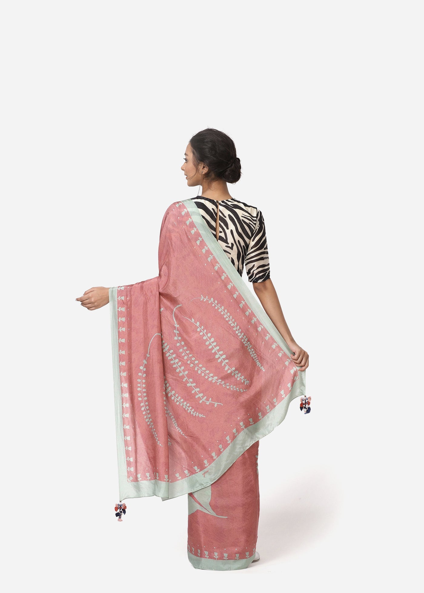 Rosaria Saree Fashion Yam