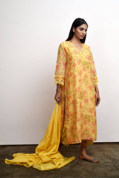 Sadabahaar Yellow Fashion Priti Prashant 