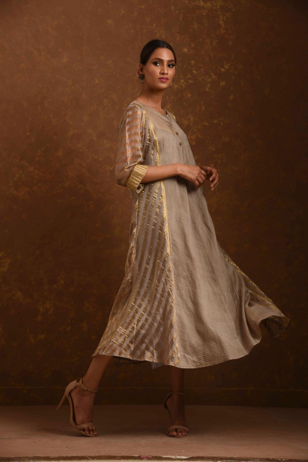 Shagufta Grey and Gold Dress Fashion Priti Prashant 