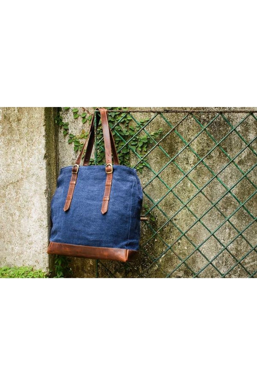 The Bass Tote Apparel & Accessories The Burlap People Navy 