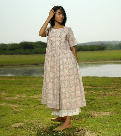 THE MIGRANT Fashion Khara Kapas