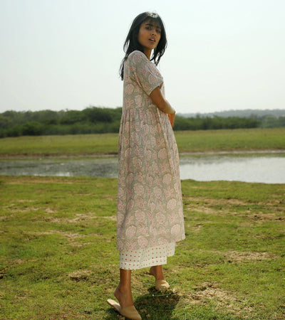 THE MIGRANT Fashion Khara Kapas