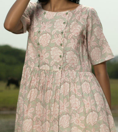 THE MIGRANT Fashion Khara Kapas