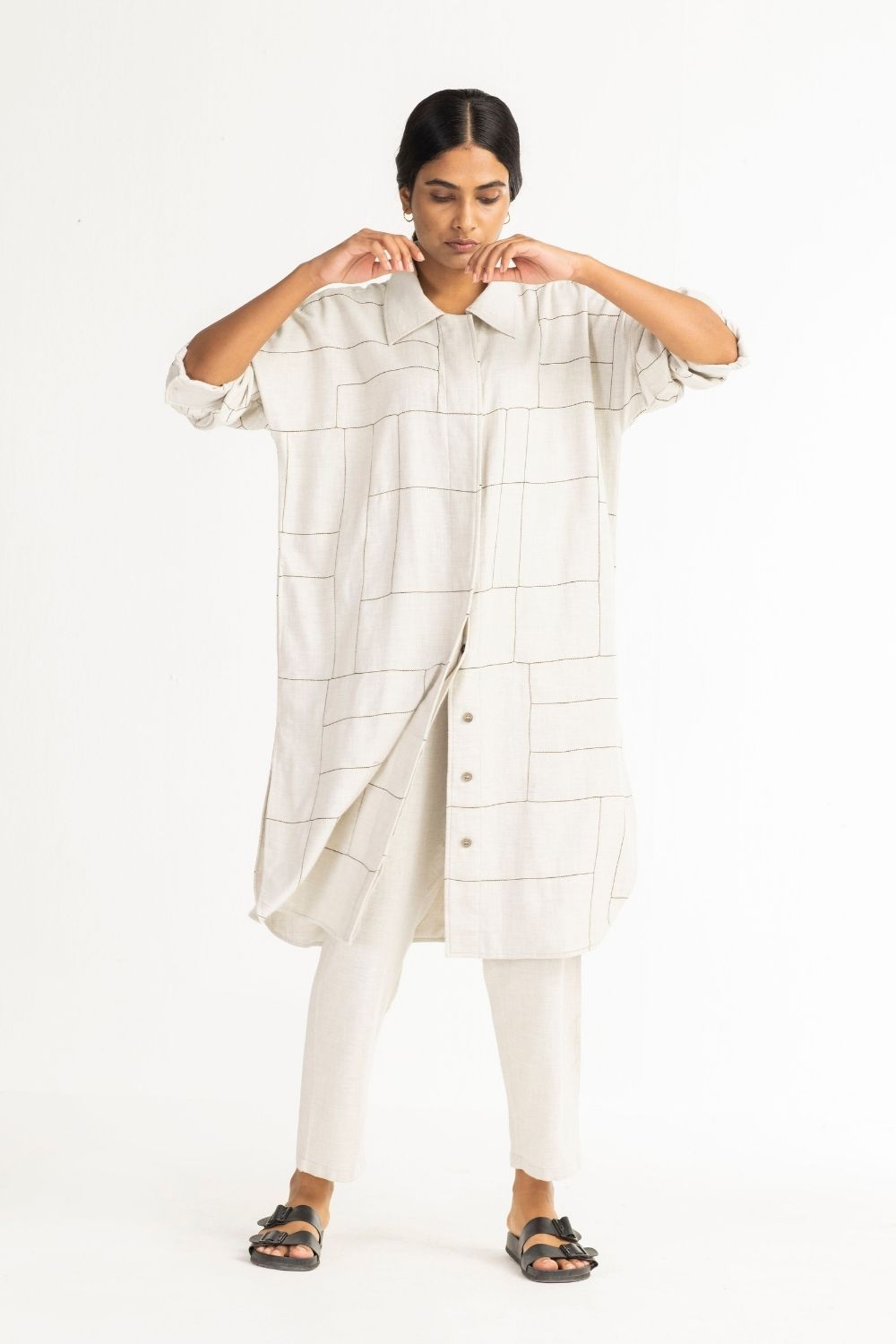 U-Shape Jacket- Beige Fashion THREE