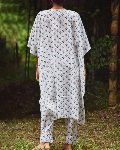 WATER PETAL CAPRI WITH CAPE Fashion Ensō by Myoho 