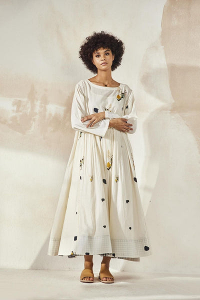 Whimsy Fashion Khara Kapas