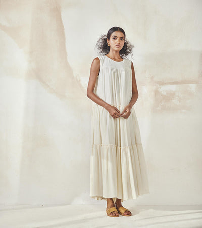 White Lily Bouque Fashion Khara Kapas