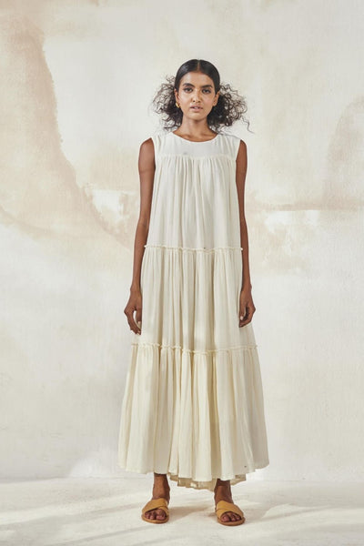 White Lily Bouque Fashion Khara Kapas