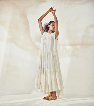 White Lily Bouque Fashion Khara Kapas