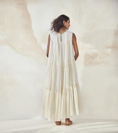 White Lily Bouque Fashion Khara Kapas