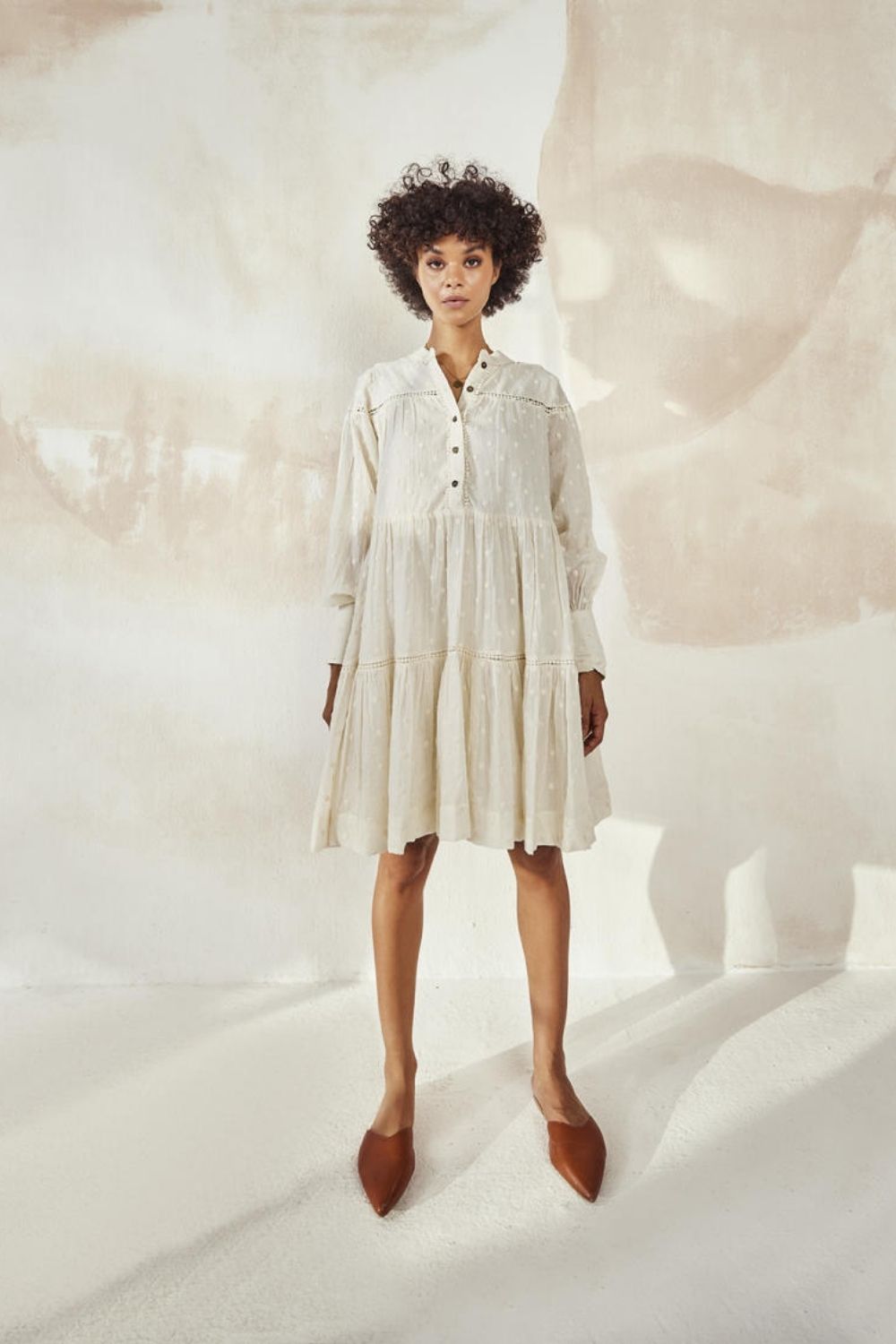 White Pebble Fashion Khara Kapas
