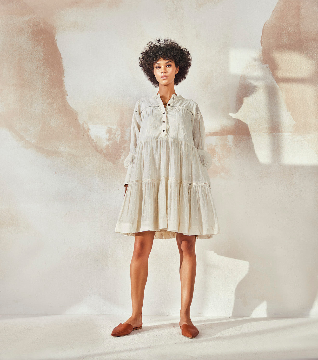 White Pebble Fashion Khara Kapas